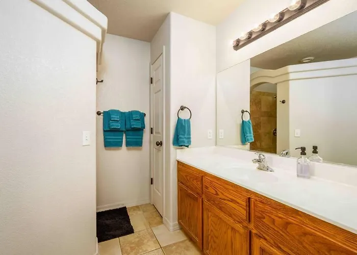 Hotel Havasu House 4 Bedroom & 3 Ba W/pool & Hot Tub 4*
