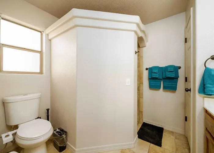 Hotel Havasu House 4 Bedroom & 3 Ba W/pool & Hot Tub 4*
